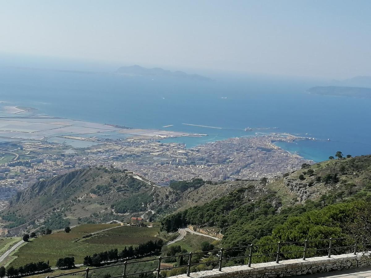 Le Rose Di Maria Appartement Trapani Buitenkant foto